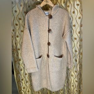 Chicos size 2 khaki long cardigan coat 2 pockets 4 button front closure